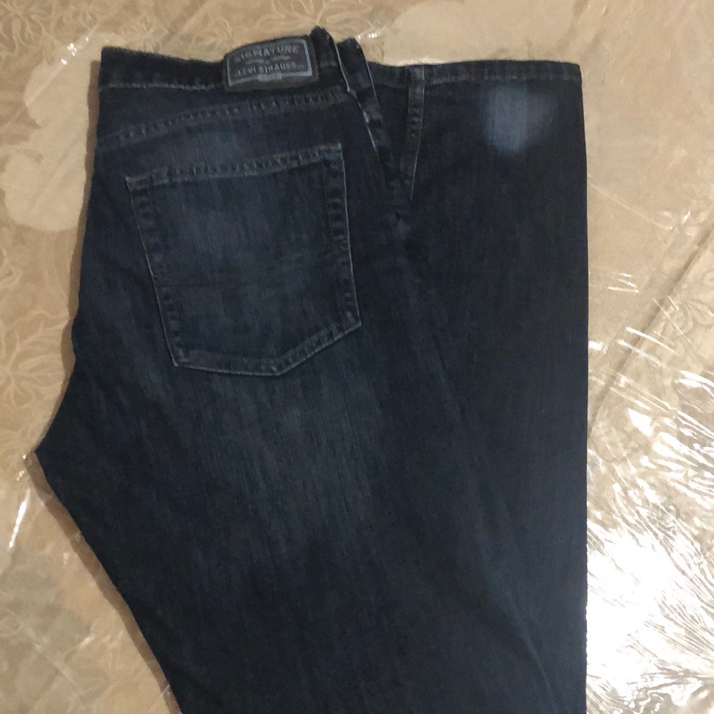 Levy Strauss Signature Slim Straight